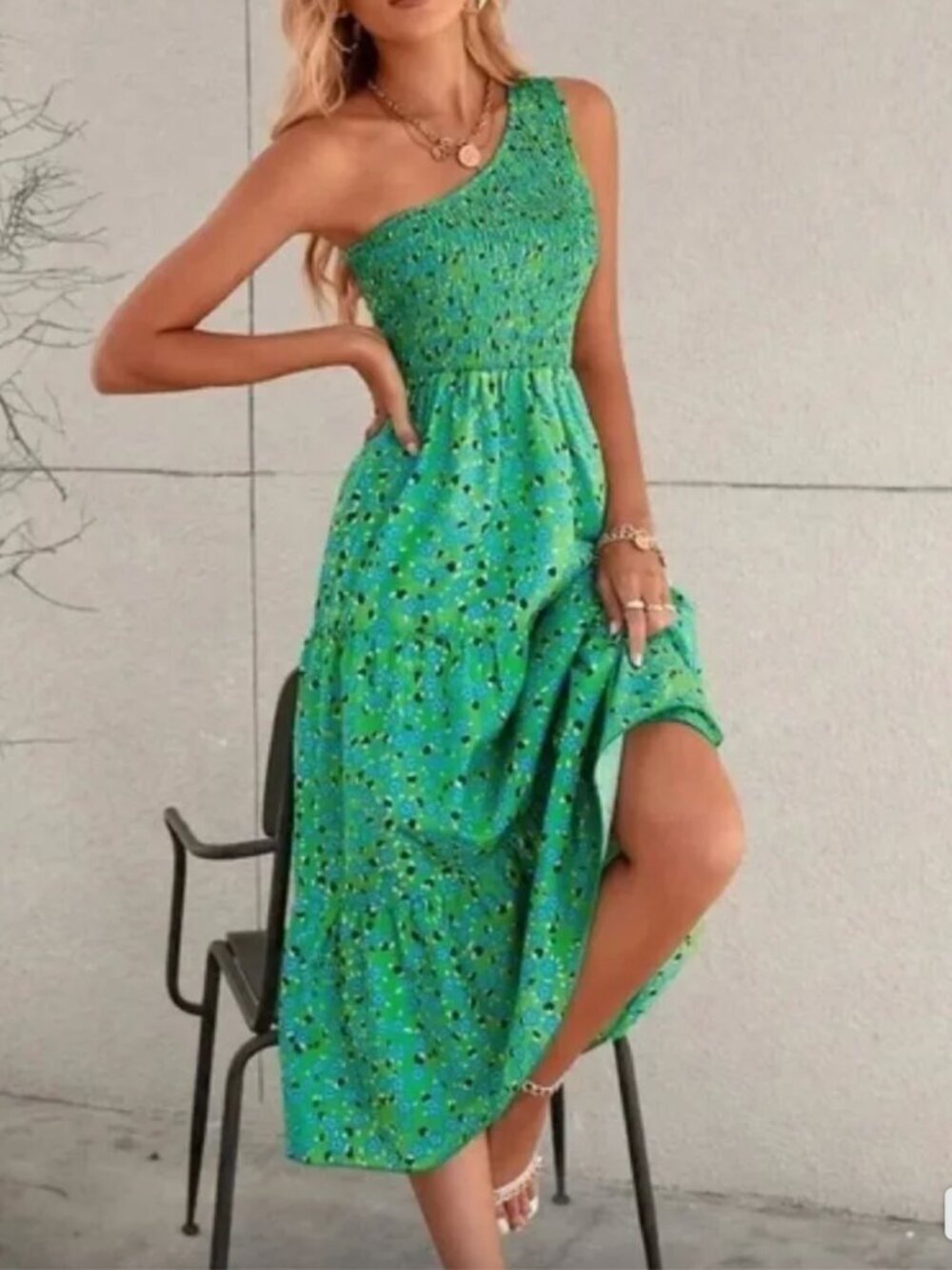 ZESICA Green Floral One-Shoulder Smocked Midi Dress Size Large